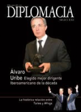 Portada de Diplomacia con Álvaro Uribe